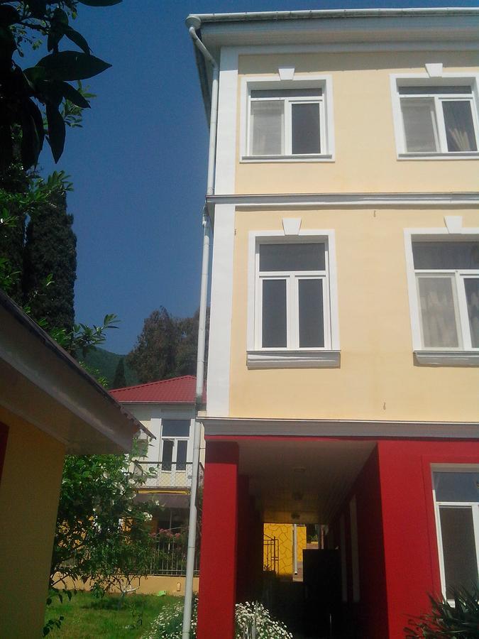 Бестужевский Дворик Gagra Exteriör bild