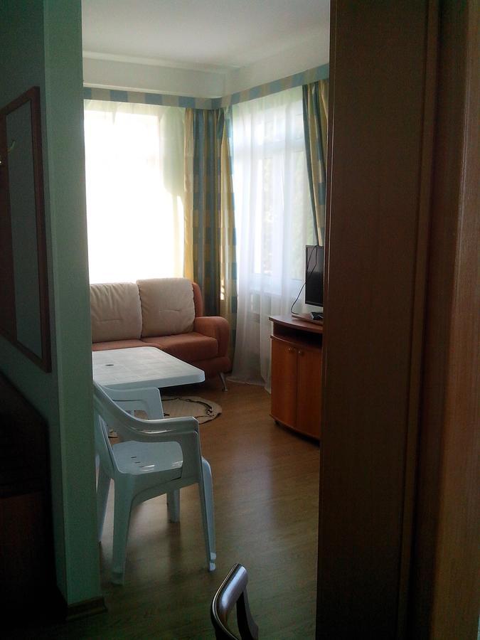 Бестужевский Дворик Gagra Exteriör bild